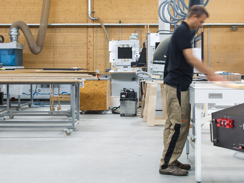 Lithium solar háztartási akkumulátorok és inverterek vállalkozások számára